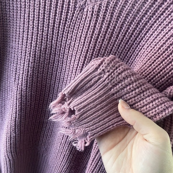 NWOT Leani - purple distressed sweater size small - Picture 9 of 11